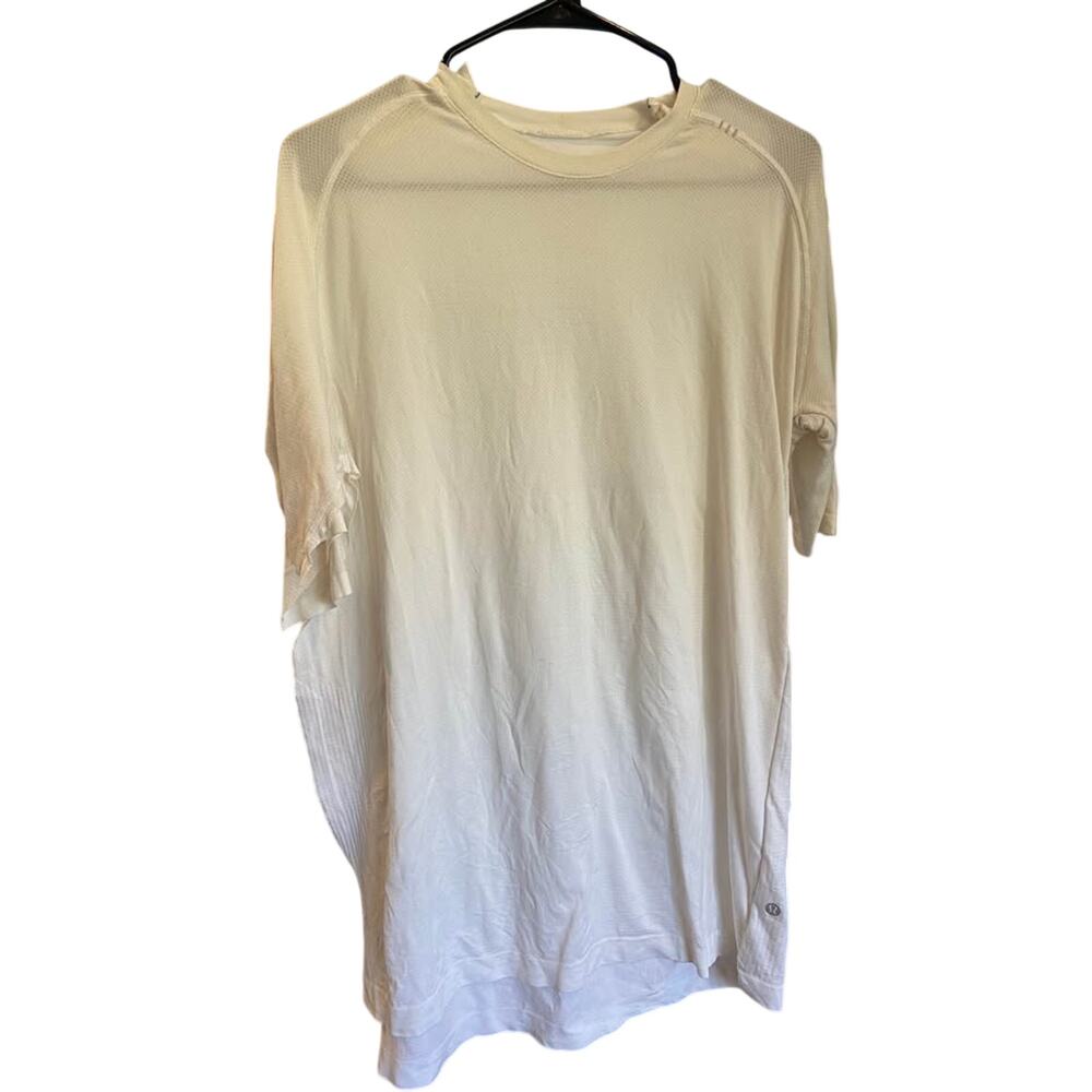 Lululemon mens XL white performance short sleeve t shirt